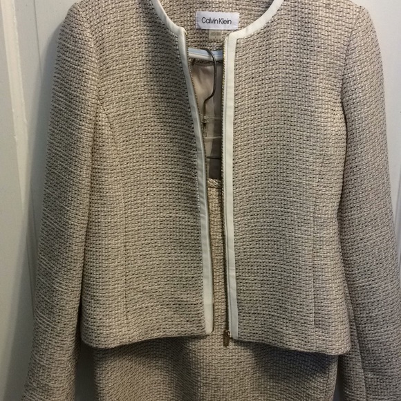 NWT Calvin Klein Suit Size 2 - Picture 4 of 14